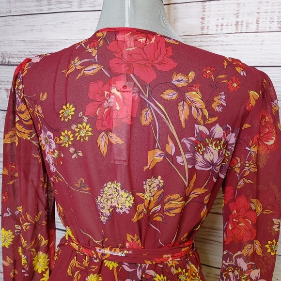 SOLD Willow & Clay wrap dress - Picture 5 of 13